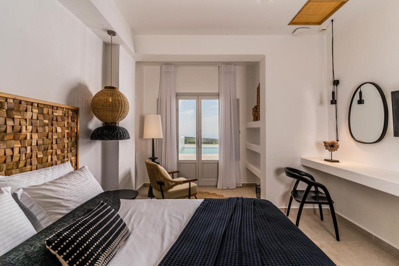 Arotron Santorini B&B *